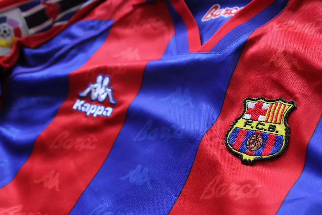 5 Must-Have Items for Every Champions League Fan