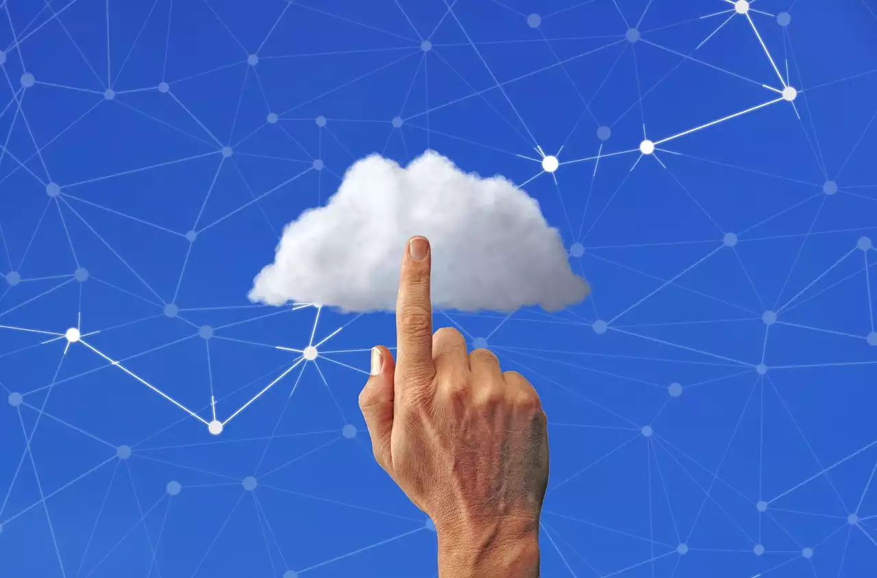 7 Essential Factors to Consider When Choosing a Domain Hosting Service