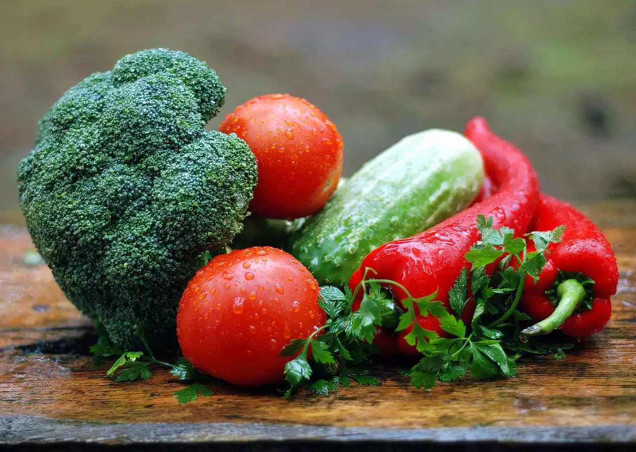 食事にもっと果物と野菜を加える5つの簡単な方法